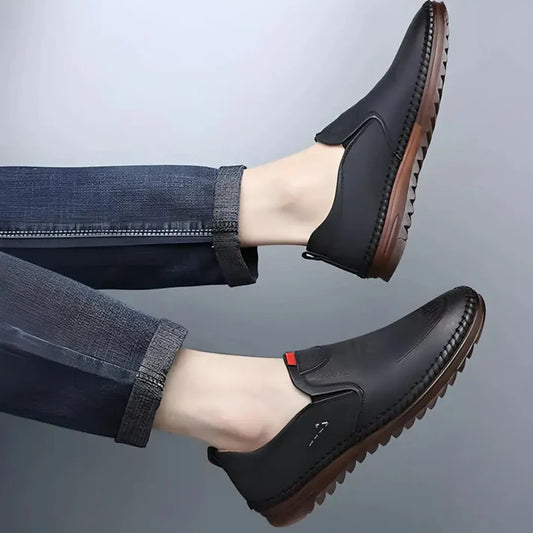 Men’s Black Casual Shoes – Stylish Flexible Design with Cushioned Foam Insole