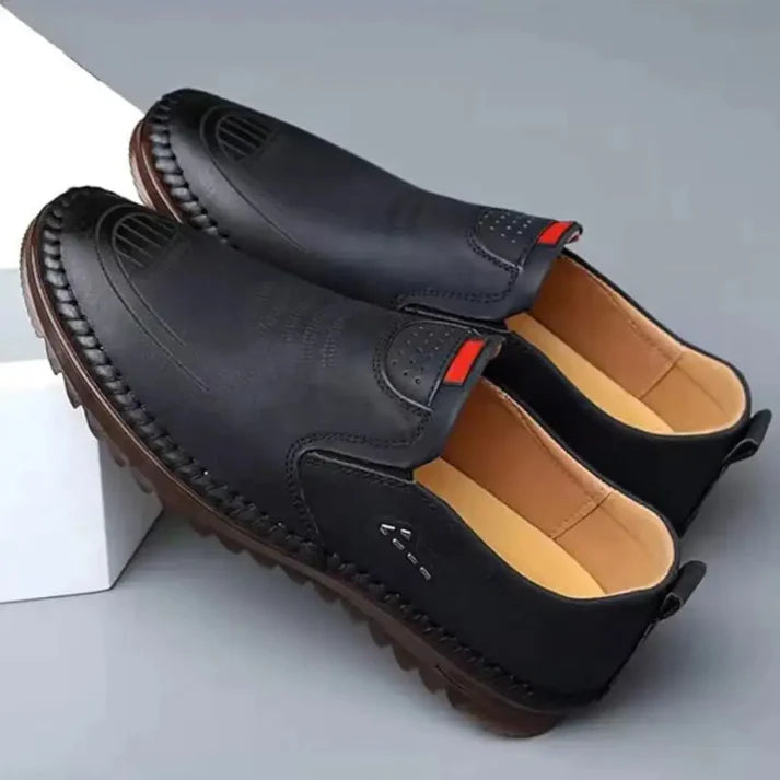 Men’s Black Casual Shoes – Stylish Flexible Design with Cushioned Foam Insole
